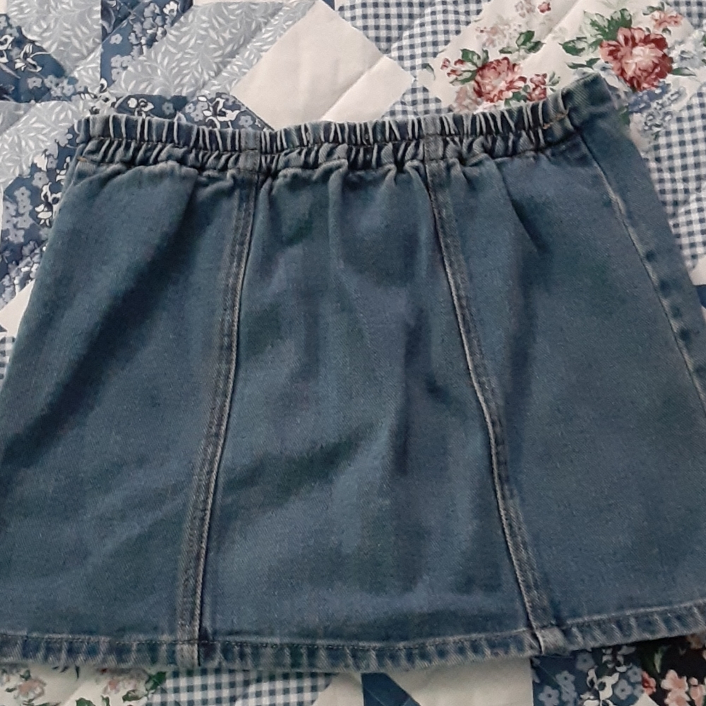 Skirt - Picture 2 of 2